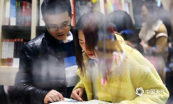 重庆3D魔幻书店成取暖新宠