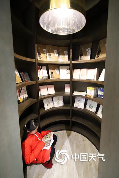 重庆3D魔幻书店成取暖新宠