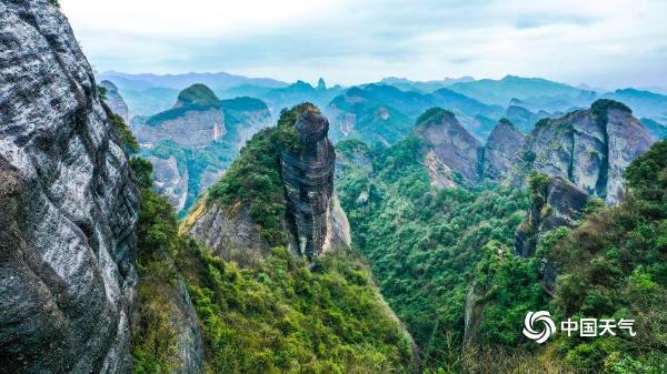 湖南：新宁崀山八角寨美景如画
