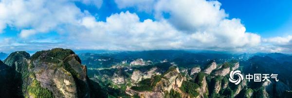 湖南：新宁崀山八角寨美景如画