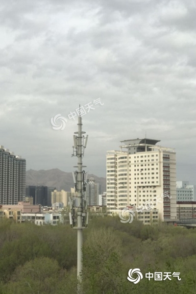 新疆北部局地暴雨南部有沙尘 气温下降5至10℃