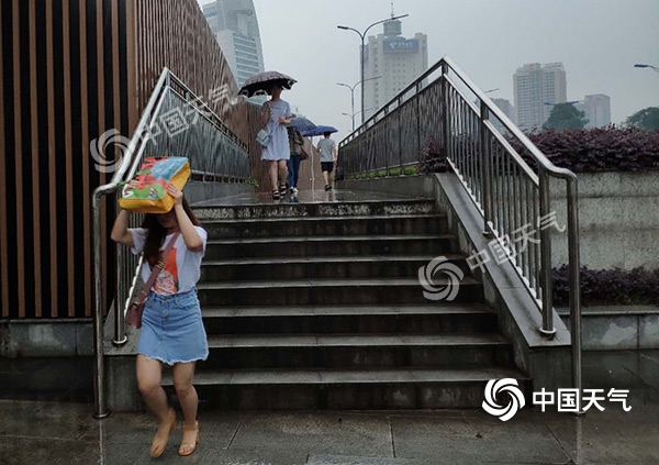 今日重庆有暴雨 明后天气转好大部气温冲37℃