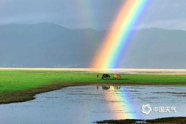美到窒息双彩虹 只有足够幸运的人才能看到