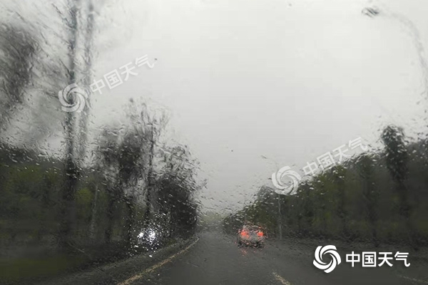 重庆大部持续阴雨模式 气温低迷地质灾害气象风险高