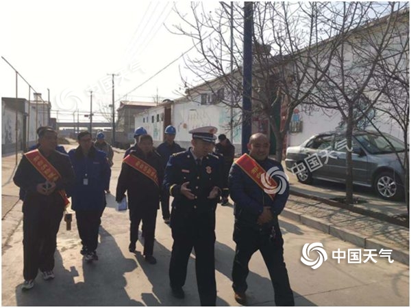 关爱独居老人 消防温暖人心