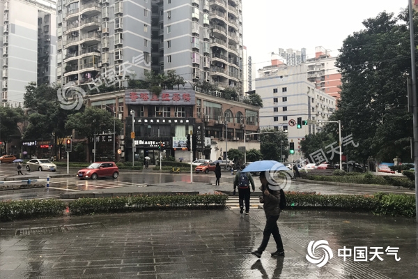 今日重庆阴雨持续最低温仅3℃ 高海拔地区将现雨夹雪或雪