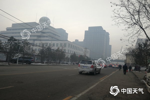 内蒙古雪少风小空气质量差 明日大风来驱霾