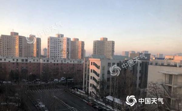 北京道路结冰预警持续 明后天昼夜温差可达15℃以上