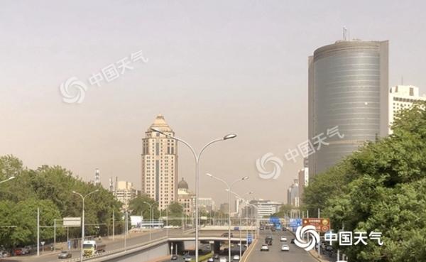 阵风6级！北京今天仍需警惕沙尘 晴热在线最高温达30℃