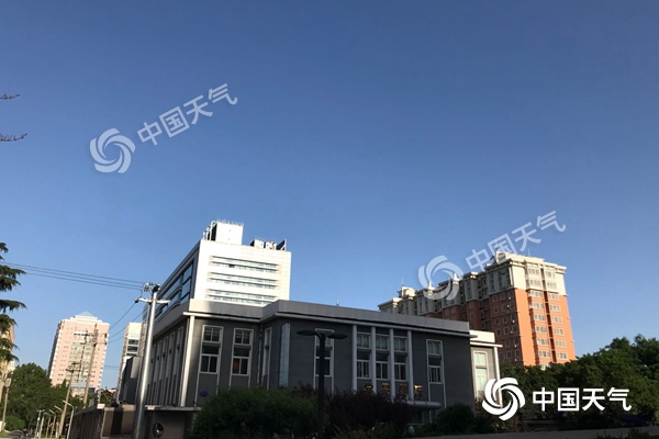 北京今日阵风7级紫外线强 明天升温至29℃