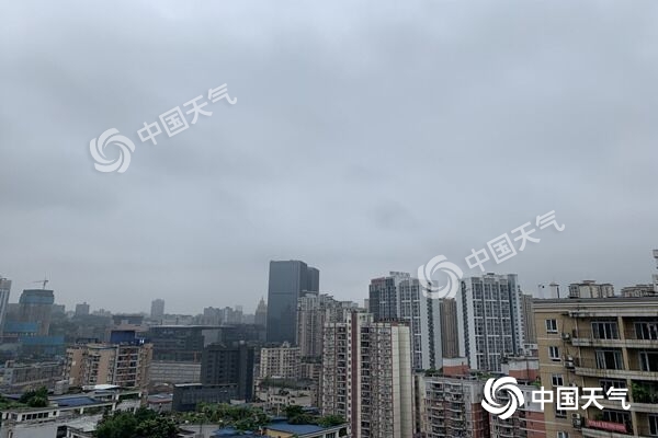 新一轮强降雨来袭局地有大暴雨 江南华南高温不断