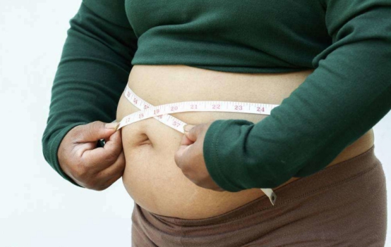 变啦：肥胖患者不能暴饮暴食 但极端减肥更不可取