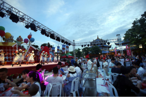 万人龙虾节邂逅激情世界杯，南昌万达乐园2018盛夏狂欢季炫动启幕