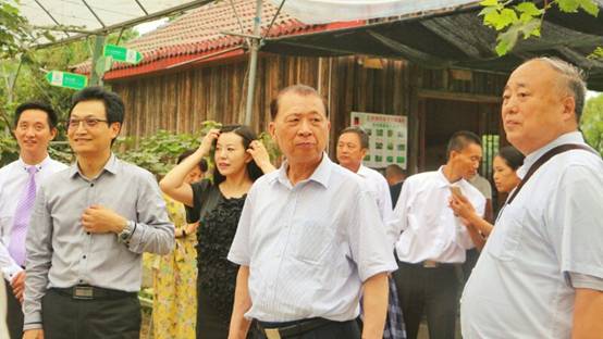 中国第一家公益农庄在四川成都茗铂农庄诞生