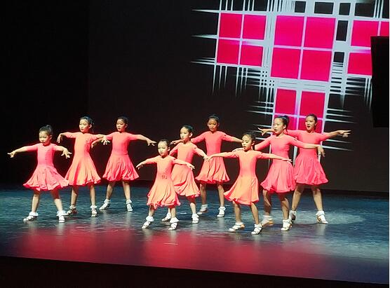 桔子树艺术小仙女绽放 海外桃李杯国际舞蹈大赛