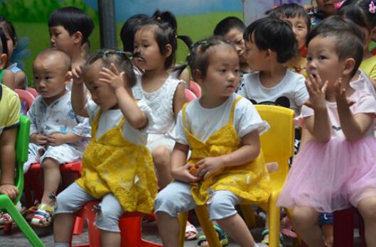 渝味晓宇携手黑珍珠营养午餐公益项目 助贫困儿童健康成长