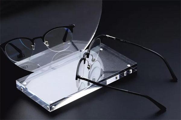 LOHO 碳纤维眼镜，助力眼镜行业消费升级！