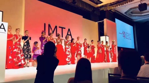 一华正红 | 悄然绽放在IMTA全球大赛的中国原创设计师品牌