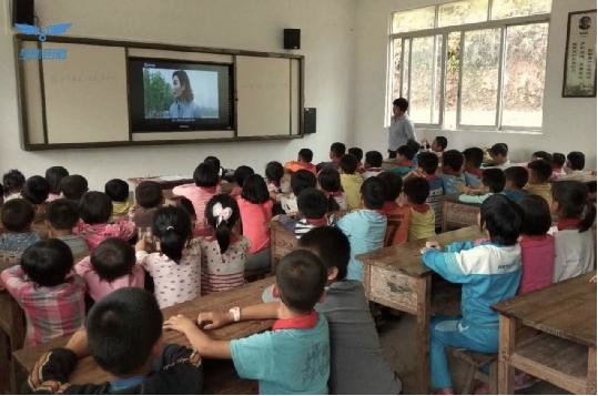 WiFi万能钥匙助力广西乡村教育 打开孩子的网络视界