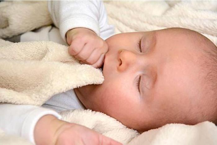 国际睡眠顾问王荣辉谈：不能忽视的8个婴幼儿睡眠问题