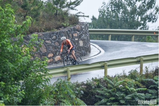 风雨天路 征途无阻—— 太行大峡谷KOM爬坡王挑战赛完美收官