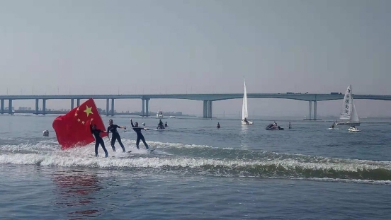 2018第三届中国·绍兴曹娥江“蓝印时尚小镇” 国际摩托艇公开赛正式开赛