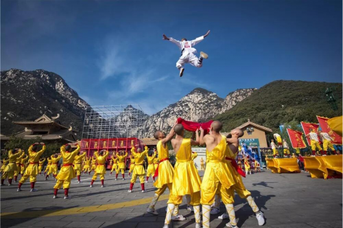 第十二届中国郑州国际少林武术节在登封气膜体育馆打响比擂赛