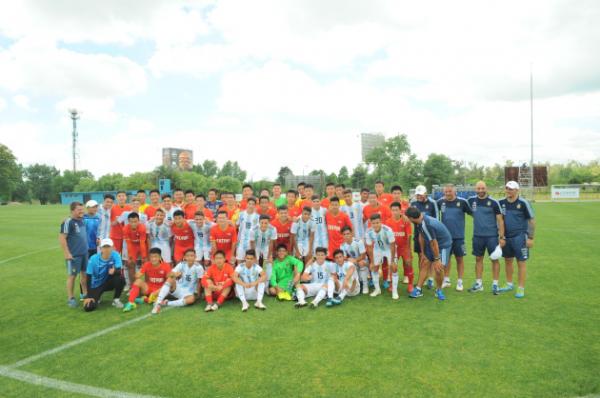 阿根廷国家足球训练基地迎来中国客人 中阿足球合作计划继续深化