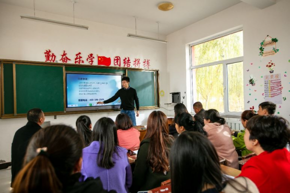 希沃公益故事|“给乡村孩子最好的教育”