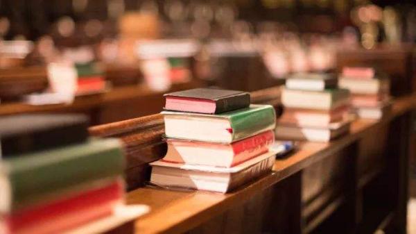卓越教育：《一本好书》火爆背后的读书启发