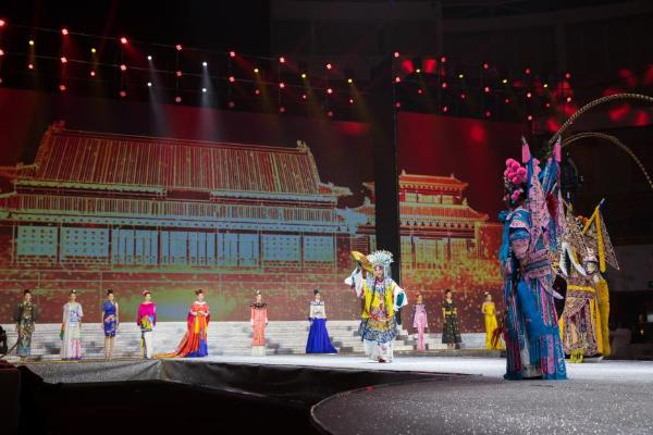 雪兰方2018全球超模大赛深圳收官 国际潮流的中国表达