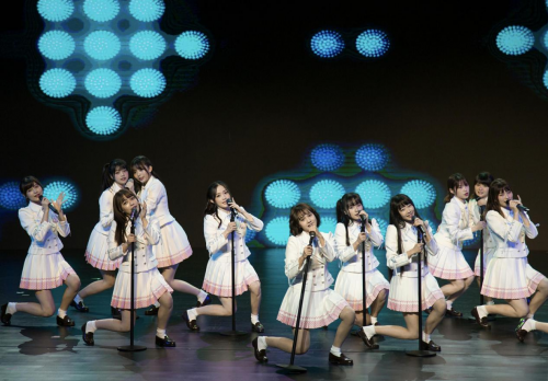 AKB48 Team SH 携新曲《Love Trip》闪亮出道