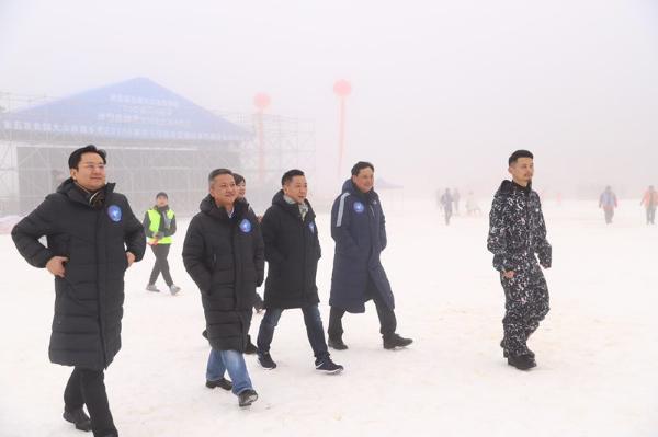第五届全国大众冰雪季暨2018年重庆市首届冰雪运动季系列活动启动