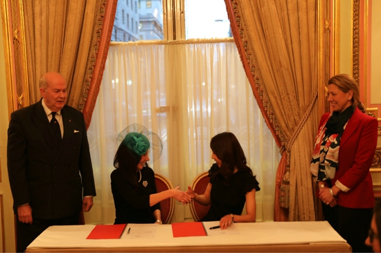 英国夏洛特女王舞会和UKID中国独家授权签约仪式伦敦举行