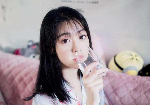 别人皮肤亮不是靠高光，是因为洗脸洗对了