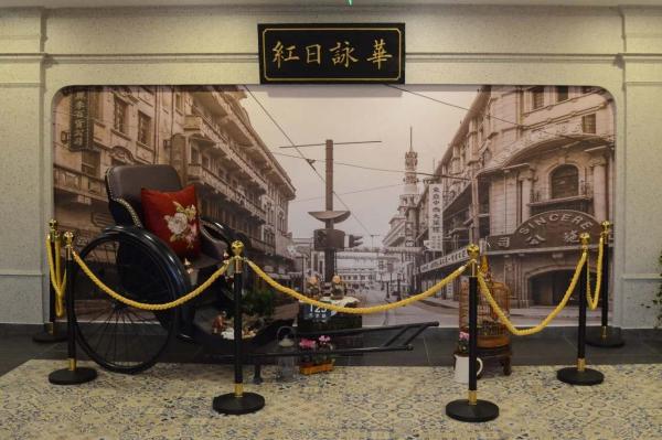 詠华红日养老院团建侧记：不得了，竟去陆家嘴偷师？