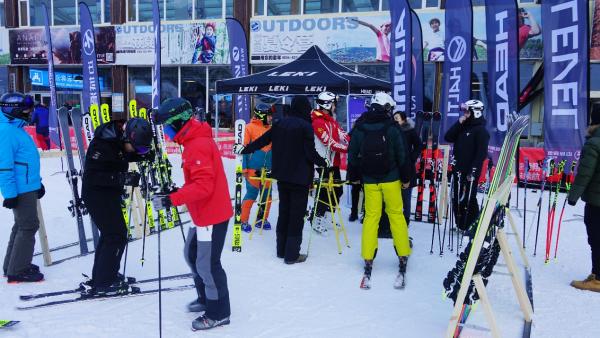 “雪气方刚，歃雪为盟”19-20AW边城体育滑雪产品订货会圆满结束