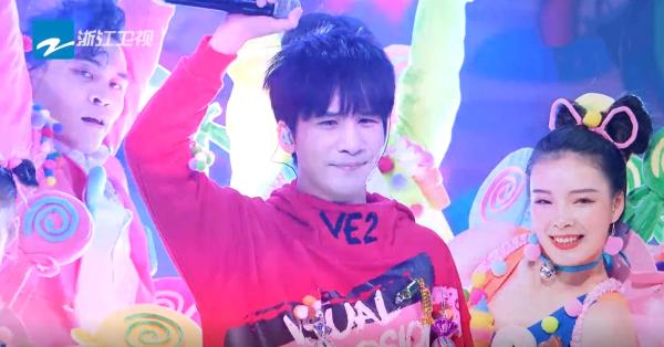 大张伟《我是一颗跳跳糖》酷狗首发 网友刷屏表白