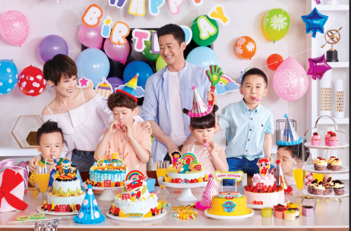 眼光挑剔的吴京，不仅投资了《流浪地球》，还代言了幸福西饼