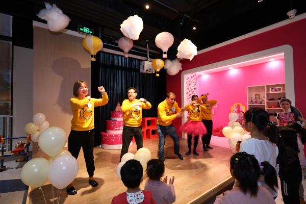 复星旅文全球首个一站式国际化玩学俱乐部迷你营在沪盛大开幕