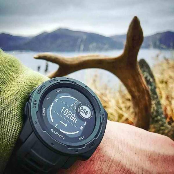 Garmin Instinct全新配色 潮人出街必备单品