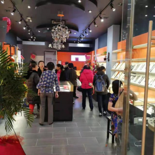 中国梳子品牌进驻多伦多，谭木匠首家加拿大旗舰店正式开业