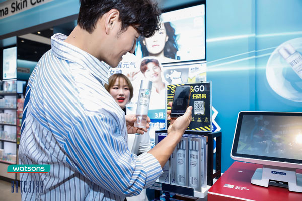 金钟国变身元气酵练，现身屈臣氏独家品牌BRTC活动现场