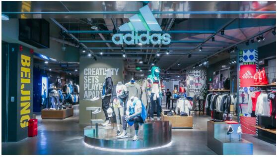 北京全新阿迪达斯“运动时尚品牌体验店”东方广场开幕