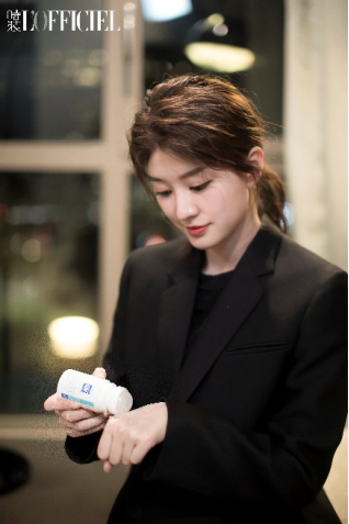 乔欣美翻米兰时装周的秘密法宝QV净汗小魔珠