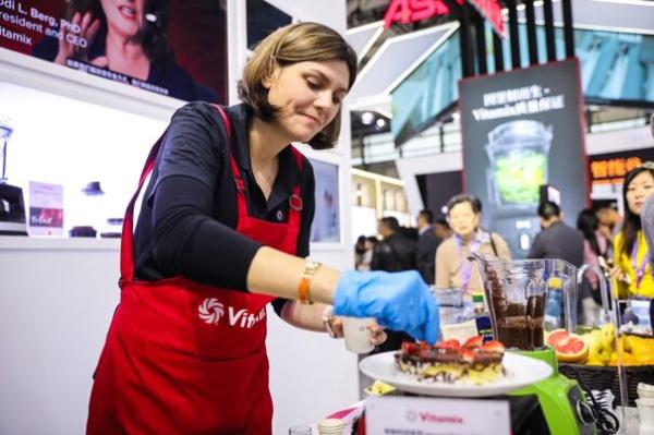 Vitamix于中国家电及消费电子博览会(AWE)发布新品，点亮厨房智慧生活
