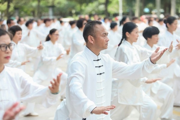 活力宝安·太极同行——海格堡“世界太极日”活动成功举办