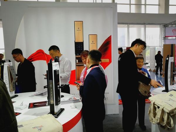 质量铸辉煌，精品成事业，西安朗通出席2019中国济南建博会
