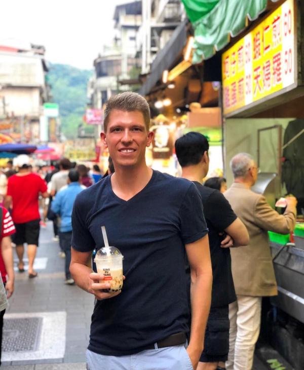 风靡海内外，第一家幸福堂直营店入驻厦门！