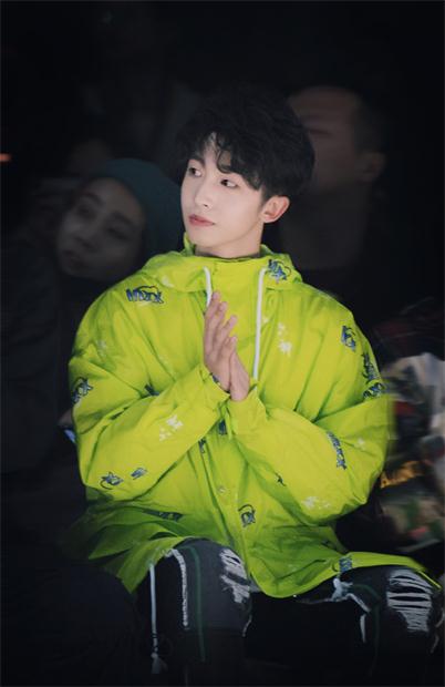 INXX带来2019 A/W "SuperstrINg/超弦" Fashion Show